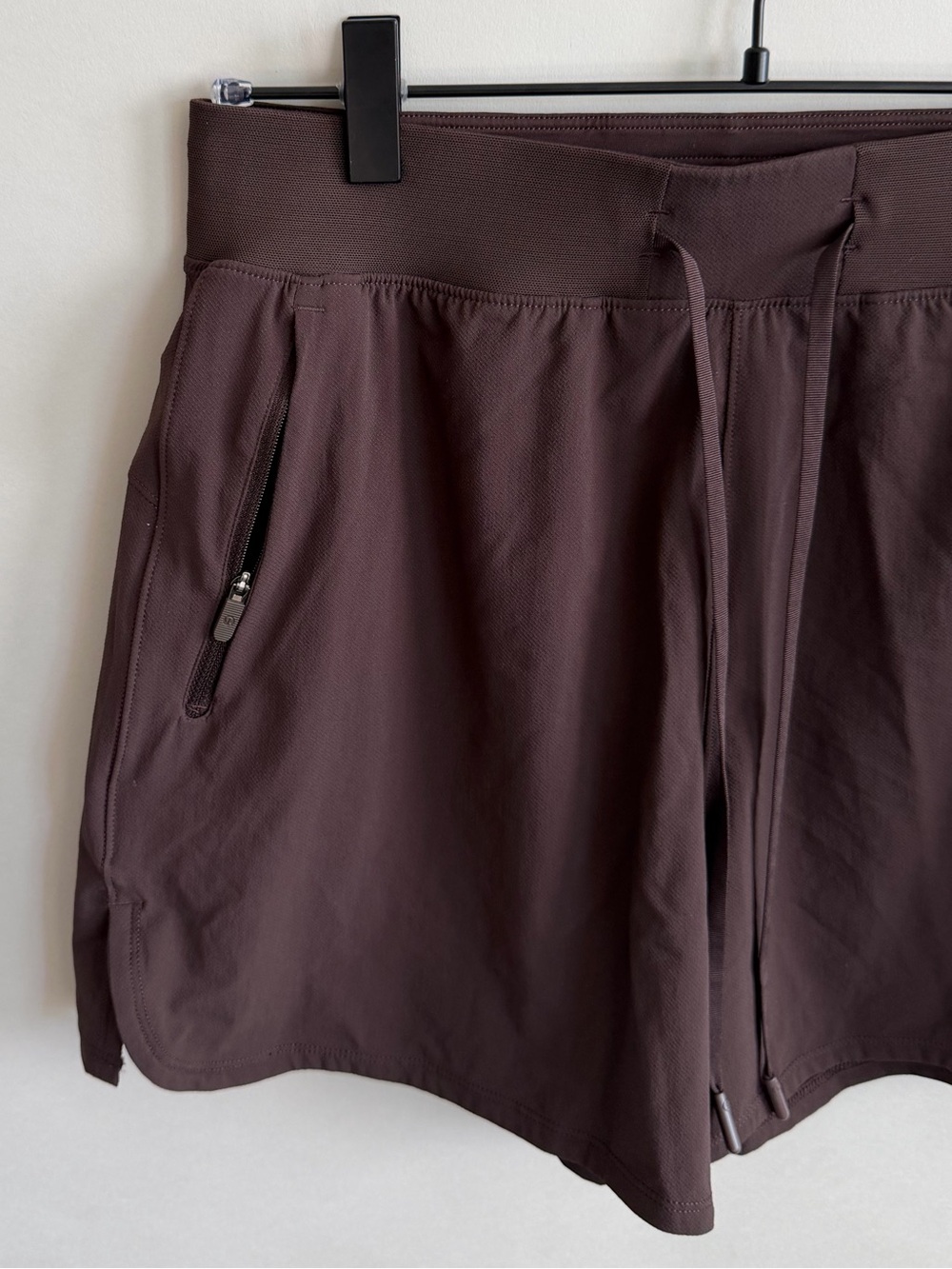 LULULEMON License to Train High Rise Short 4” in Espresso - Picture 7 of 13